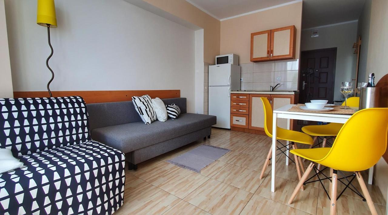 Holiday Home Slavia New 600 Z Balkonem Przy Plazy Miedzyzdroje Exterior foto